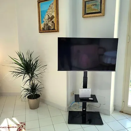Elle, Just Few Steps From The Center! Apartamento *