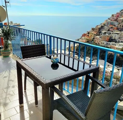 Elle, Just Few Steps From The Center! Positano