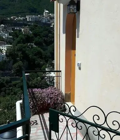 Elle, Just Few Steps From The Center!